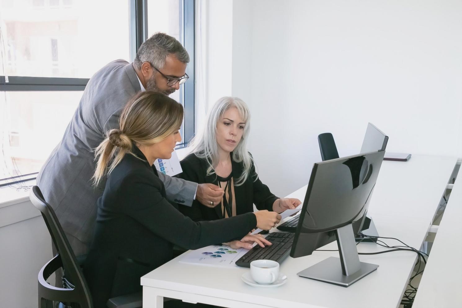 Finanzielle Bildung mit praktischem Fokus